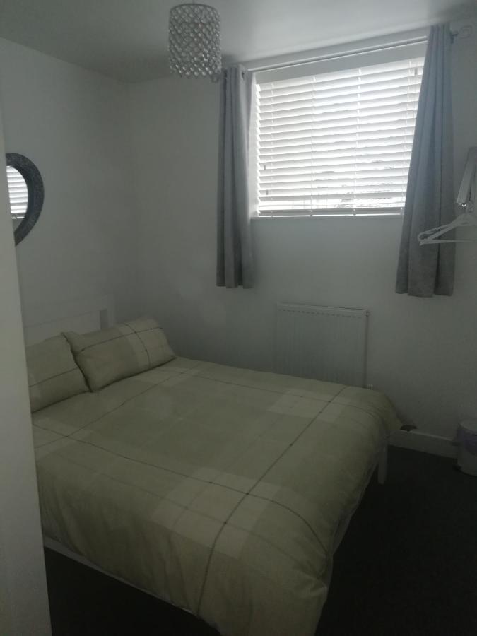 The Antelope Hotel Merthyr Tydfil Εξωτερικό φωτογραφία